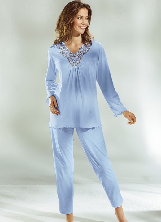 Pyjama, Langarm mit V-Ausschnitt und Spitze - Nachtwäsche | BADER